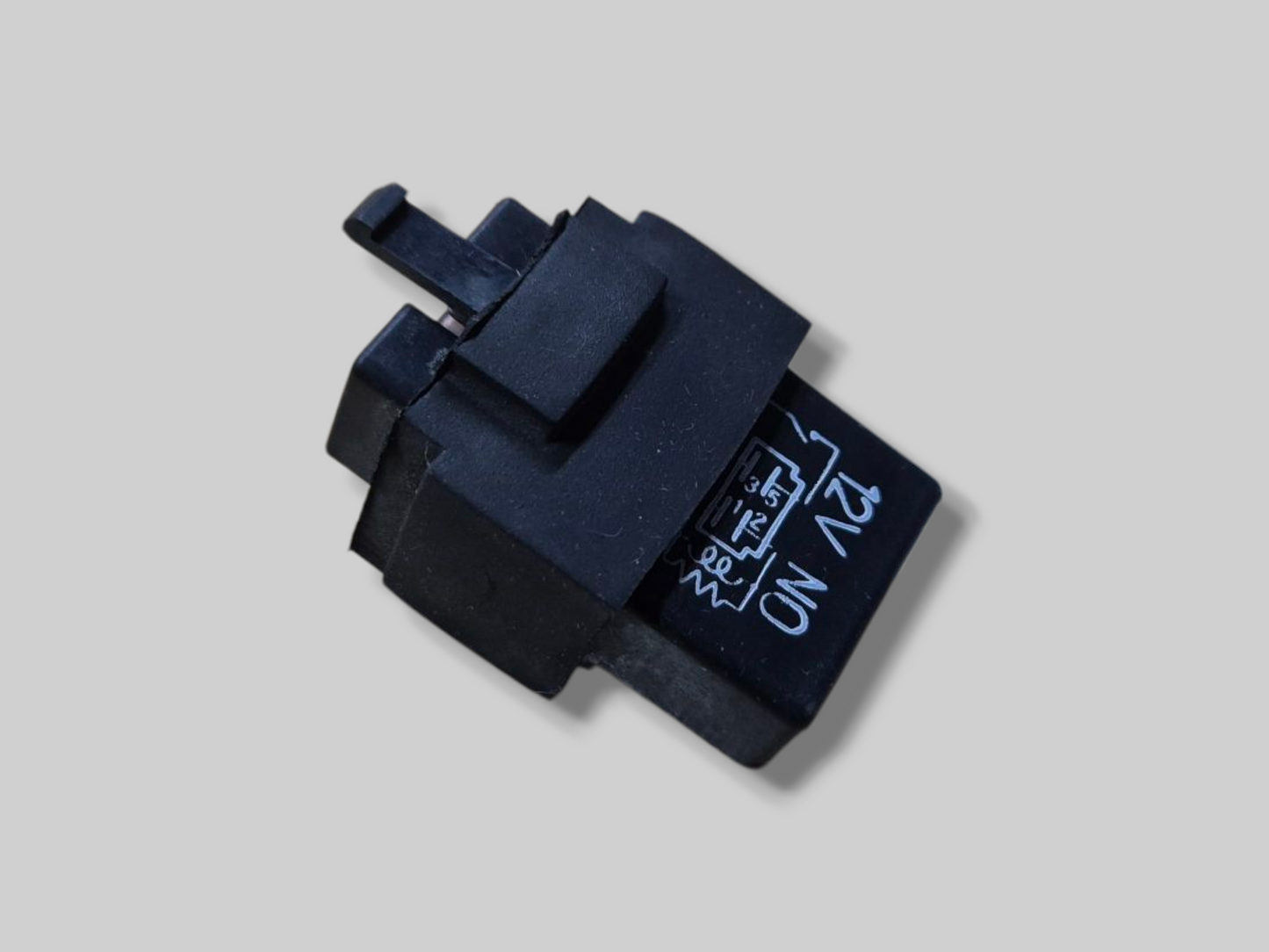 ENGINE STOP STARTER RELAY AP8224462 Aprilia RSV Mille 98-03 / Tuono 02-05 / Falco / Pegaso