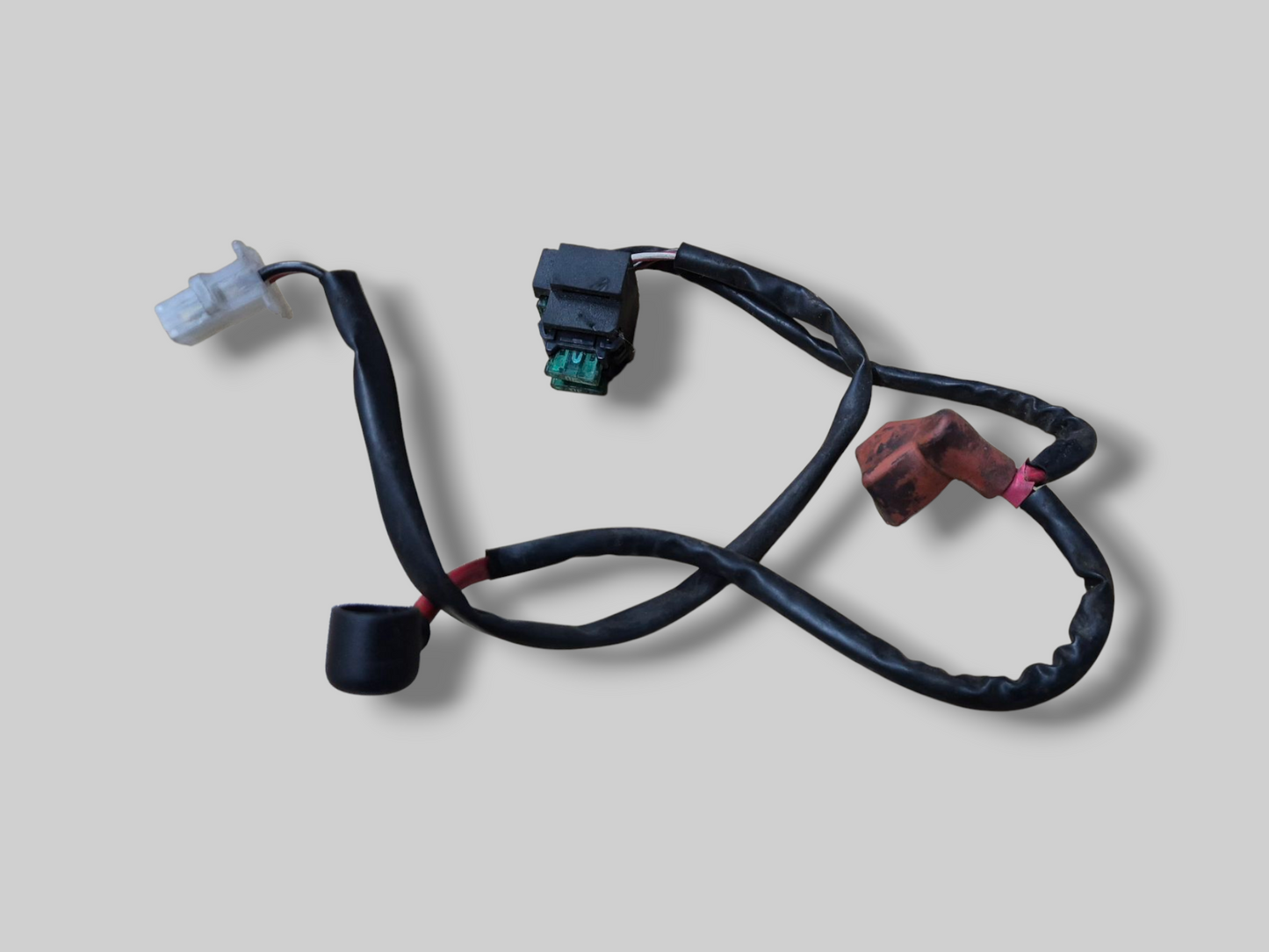 MAIN ENGINE FUSE BOX REAR ELECTRICAL SYSTEM Aprilia RSV Mille 98-03 / Tuono 02-05 (Copy)
