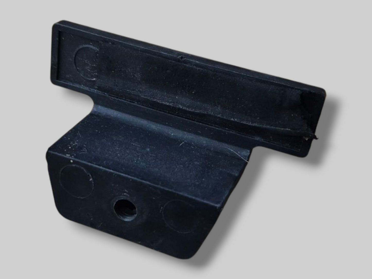 ONDER ZADEL / ACCUHOUDER AP8138591 Aprilia RSV Mille 98-03