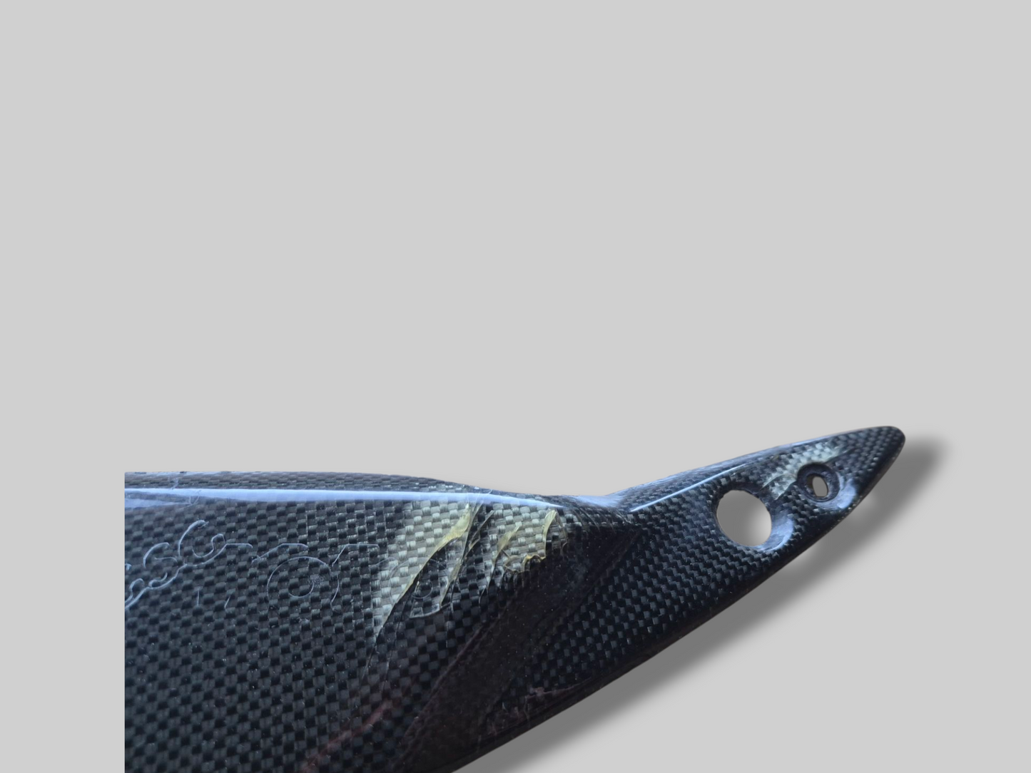 RIGHT-HAND SIDE FUEL TANK SIDE PANEL CARBON Aprilia RSV Mille 98-00