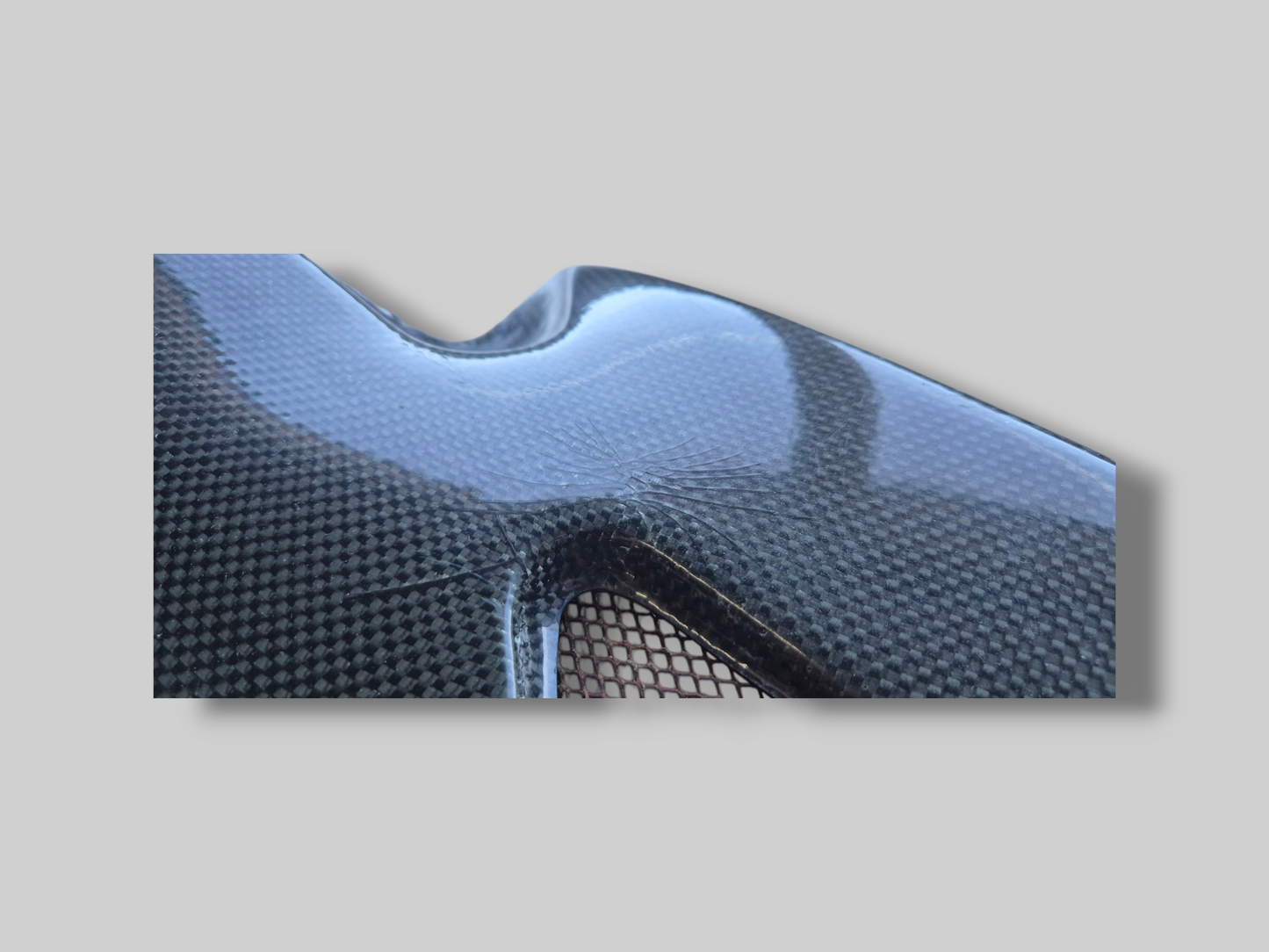RIGHT-HAND SIDE FUEL TANK SIDE PANEL CARBON Aprilia RSV Mille 98-00