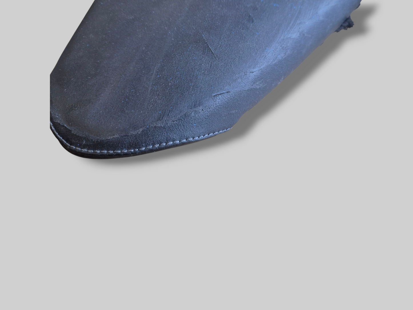 ACHTERPASSAGIERSZADEL / ZADEL AP8129170 Aprilia RSV Mille 1998-2000