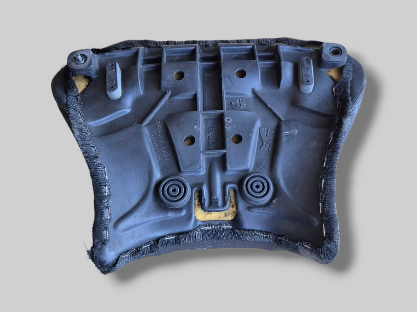 DRIVERS SADDLE SEAT AP8129169 Aprilia RSV Mille 1998-2000