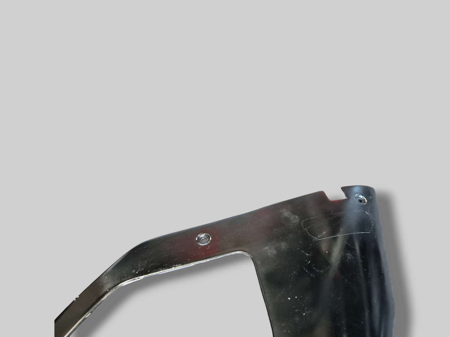 CARÉNAGE CÔTÉ DROIT DIABLO NOIR AP8149275 Aprilia RSV Mille 98-00