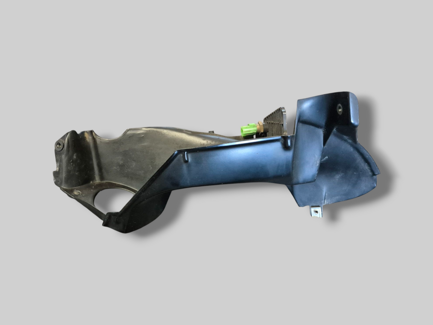 LINKSE INTERNE LUCHTKANAALKUIP, MAT ZWART AP8149278 Aprilia RSV Mille 98-03