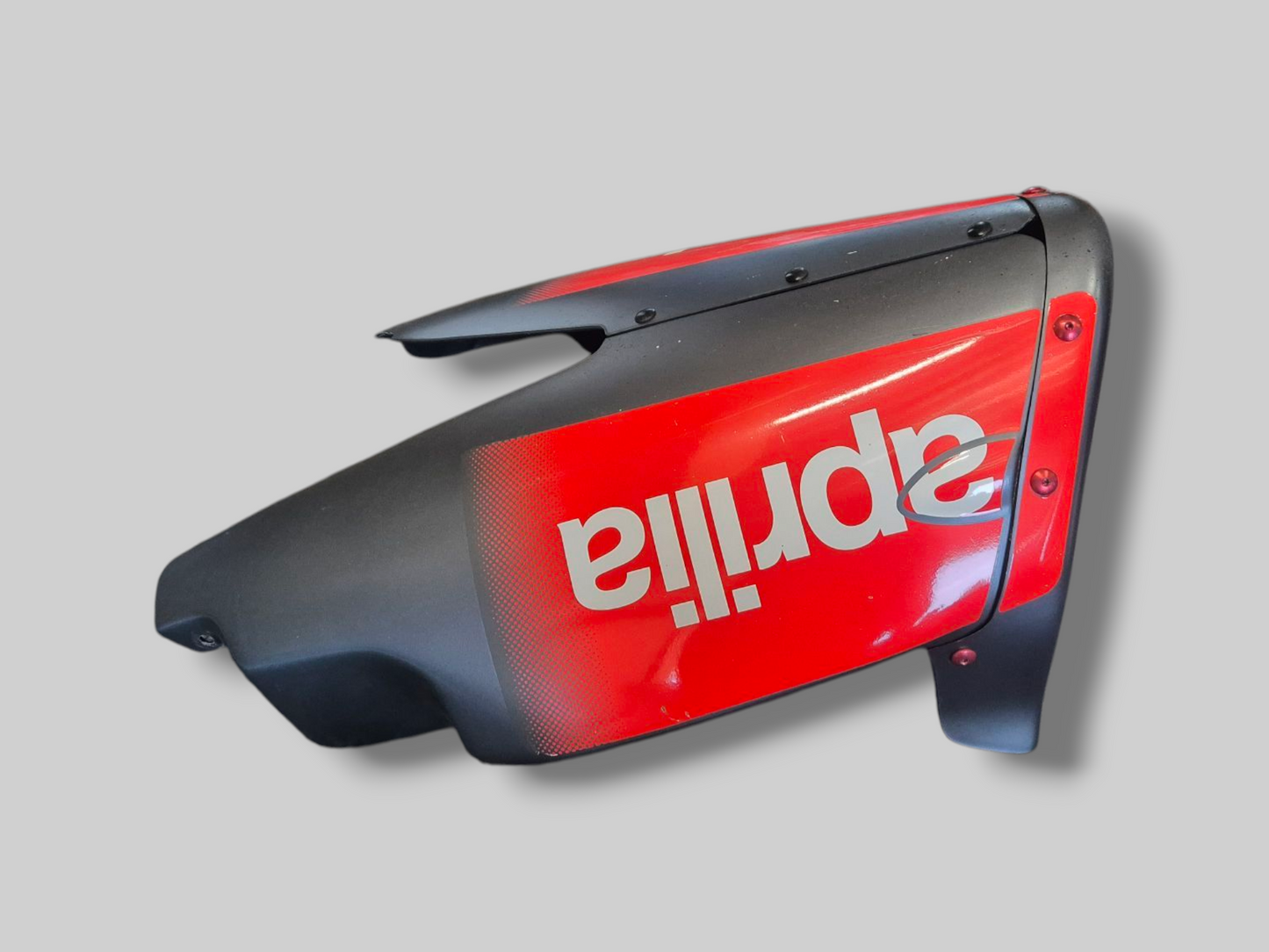 BELLYPAN GLANZEND ZWART AP8168435 AP8168434 Aprilia RSV Mille 1998-2003