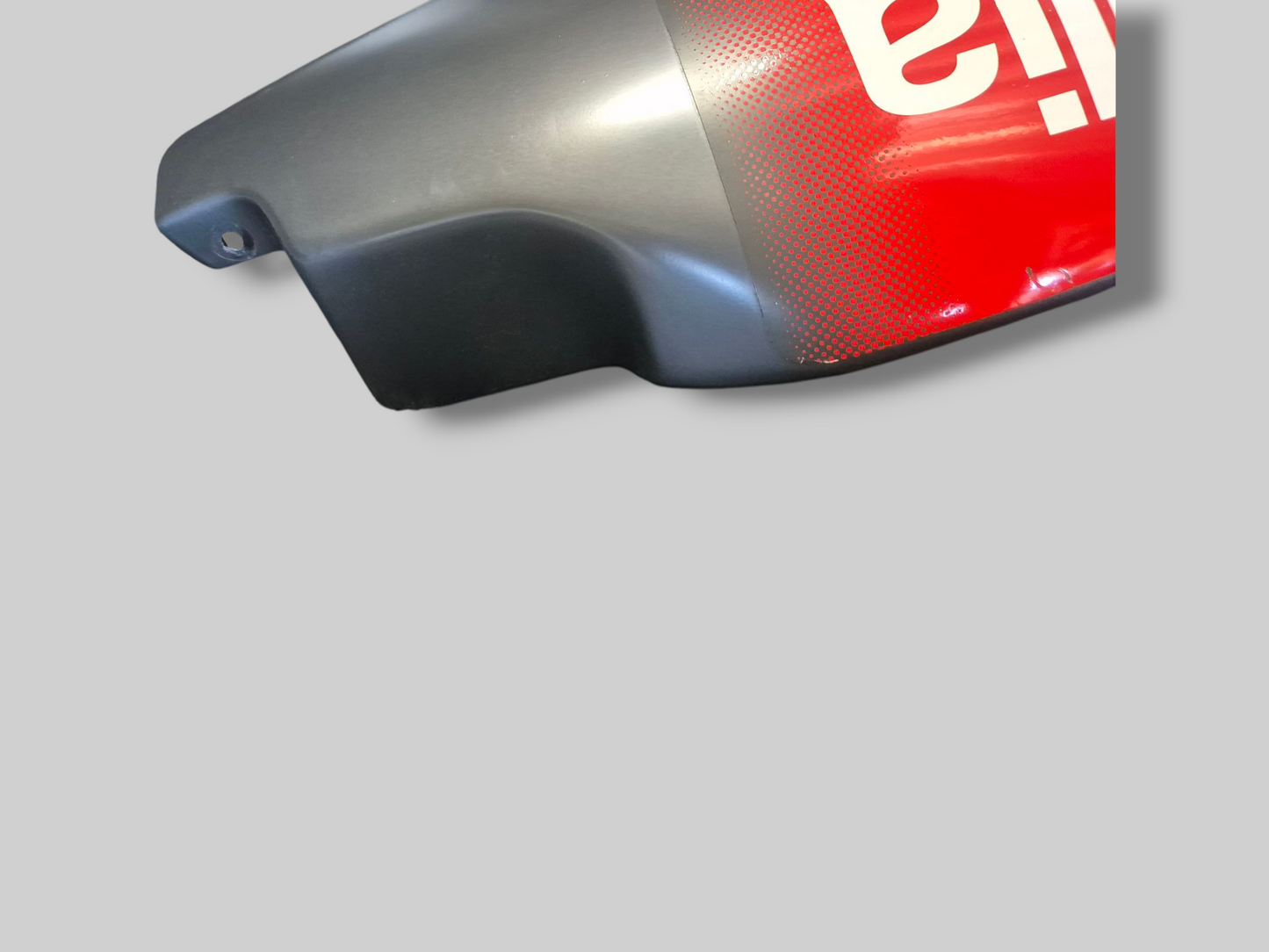 BELLYPAN GLANZEND ZWART AP8168435 AP8168434 Aprilia RSV Mille 1998-2003