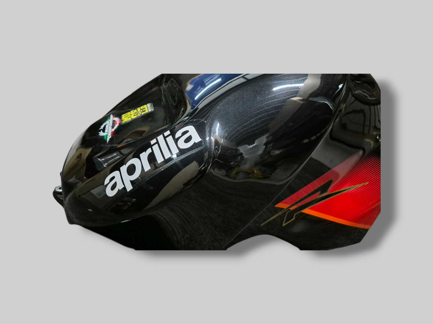 FUEL TANK DARKNESS BLACK AP8178710 Aprilia RSV Mille 01-03 / Tuono 02-05