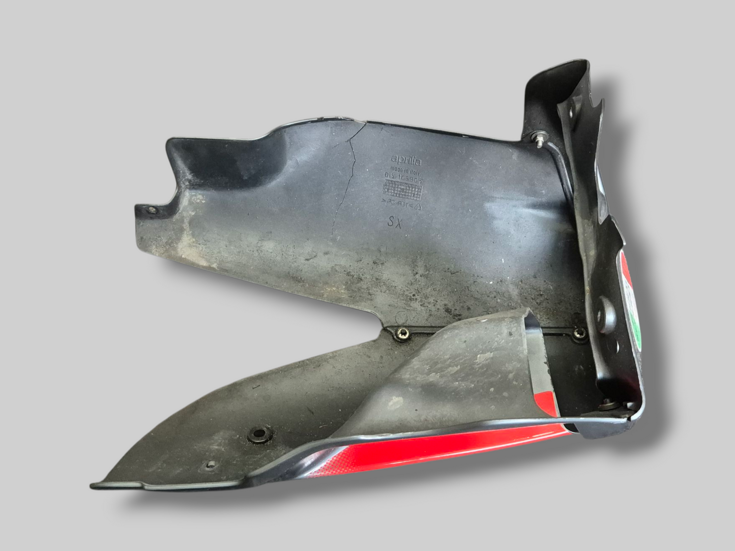 BELLYPAN PILLAR MAGNET GREY AP8168219 Aprilia RSV Tuono 1000 2002-2005