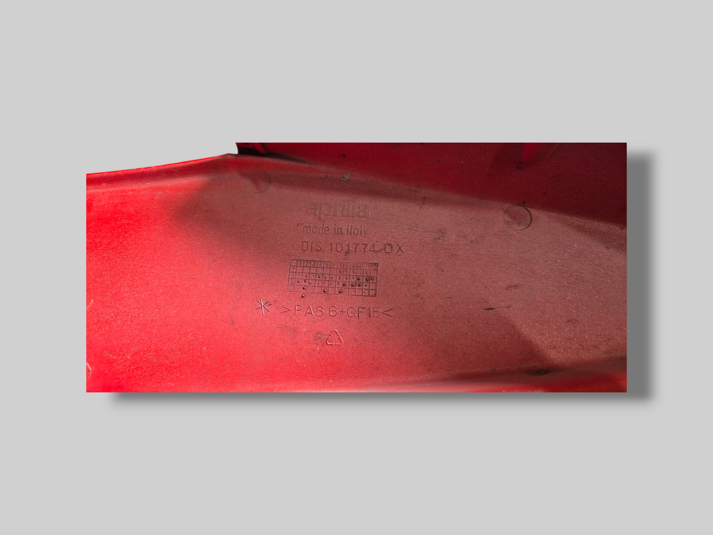 RIGHT-HAND OUTER AIR INTAKE DUCT HOT RED 2001 AP8149955 Aprilia RSV Mille 1998-2003