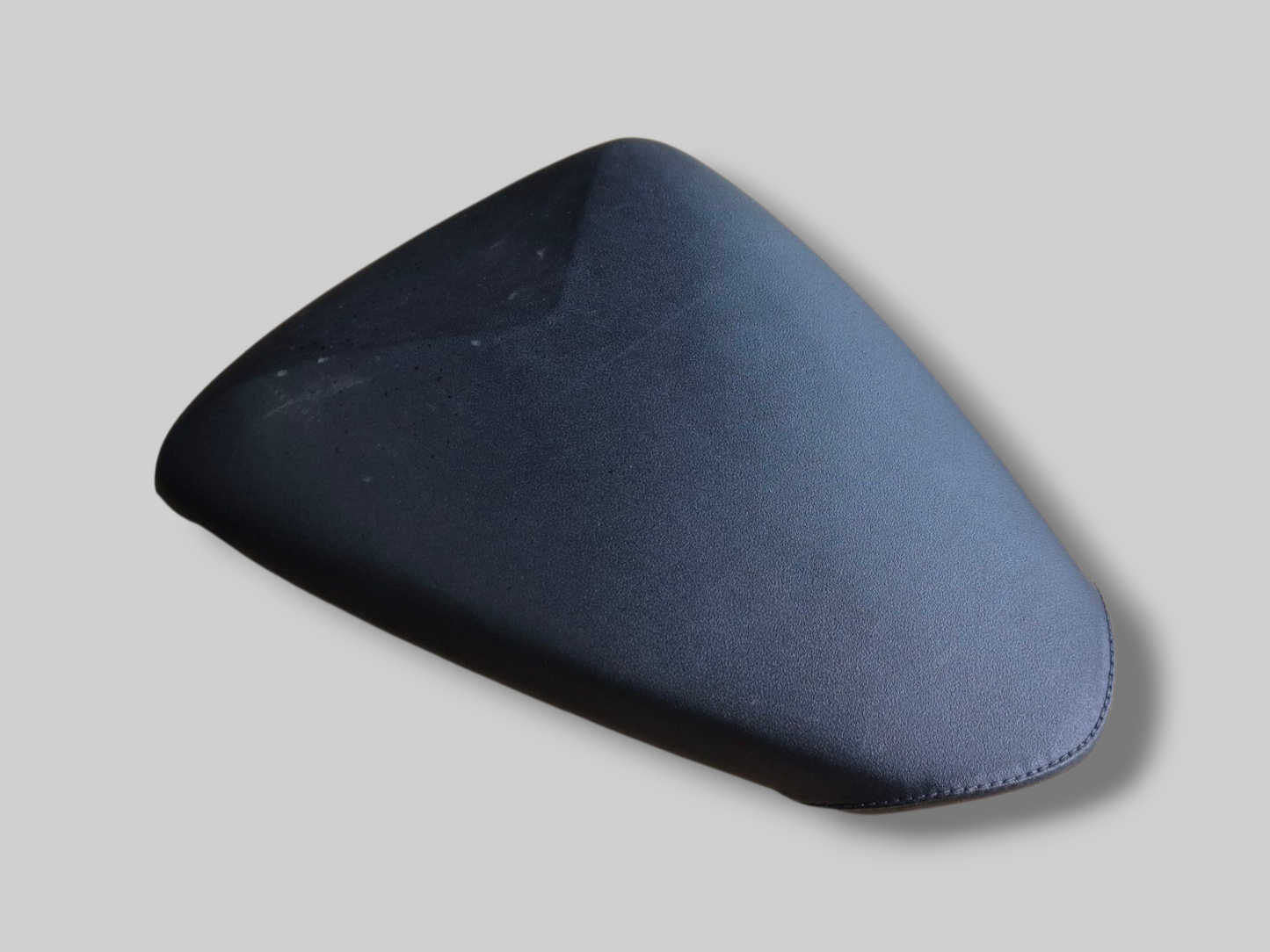 REAR PASSENGER SEAT / SADDLE AP8129170 Aprilia RSV Mille 1998-2000