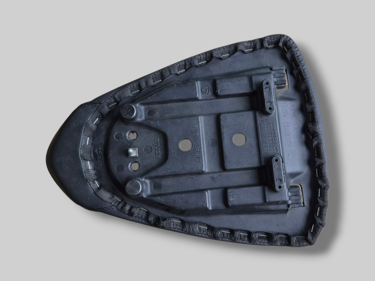 REAR PASSENGER SEAT / SADDLE AP8129170 Aprilia RSV Mille 1998-2000