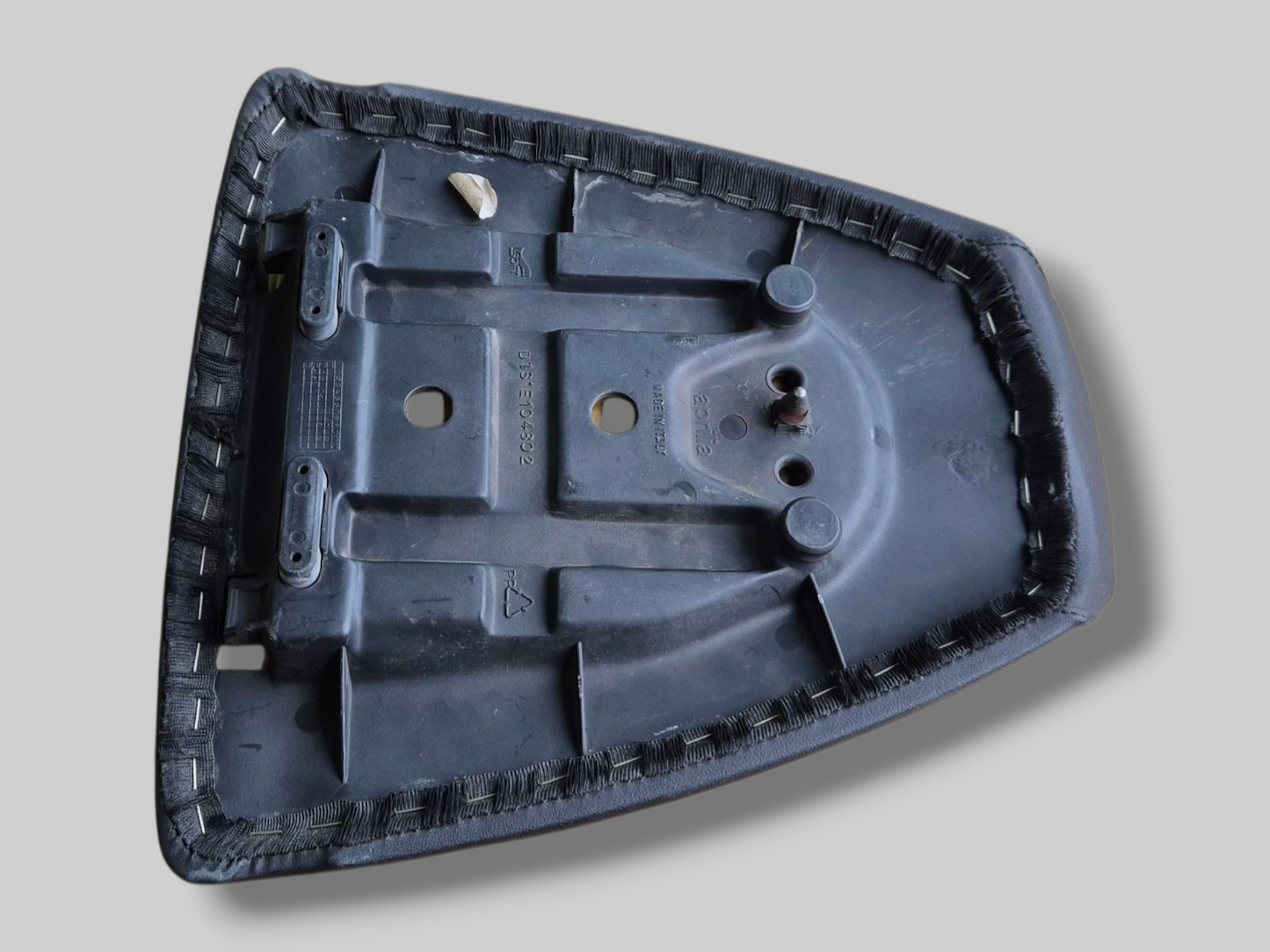 REAR PASSENGER SADDLE AP8129284 Aprilia RSV Mille 98-02