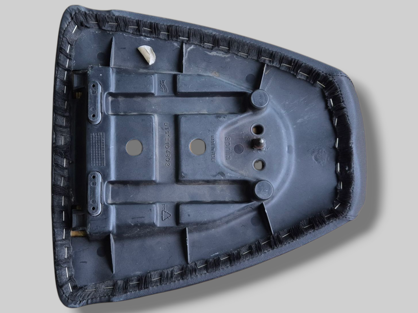 REAR PASSENGER SADDLE AP8129284 Aprilia RSV Mille 98-02