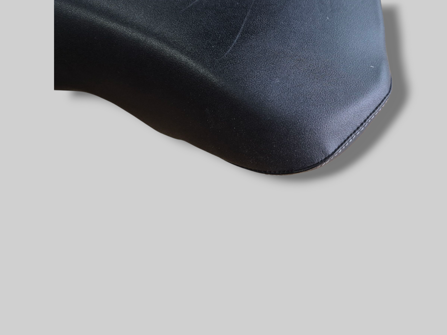 DRIVER SADDLE AP8129283 Aprilia RSV Mille 01-03 / Tuono 02-05