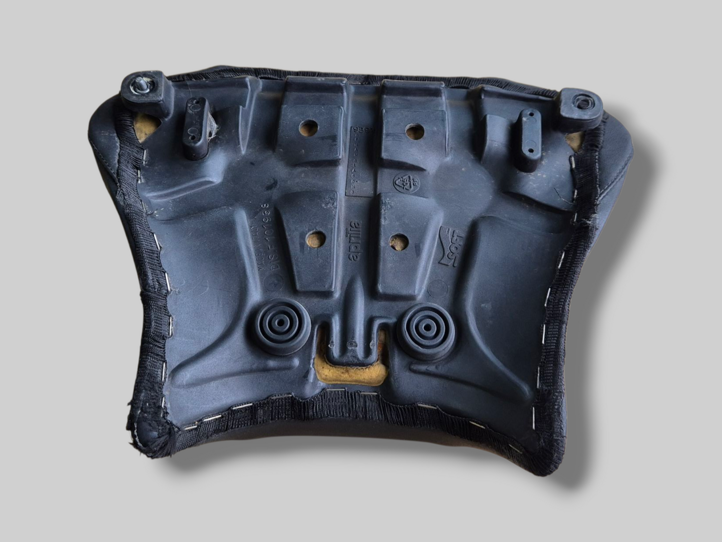DRIVERS SADDLE SEAT AP8129169 Aprilia RSV Mille 1998-2000