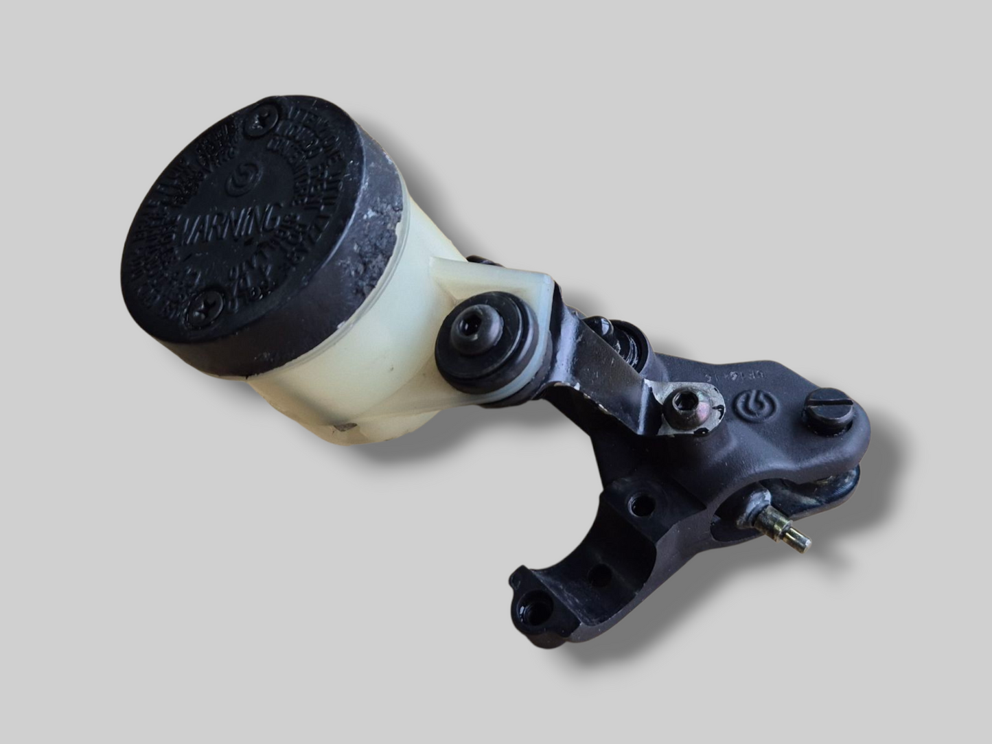FRONT BRAKE PUMP MASTER CYLINDER AP8113969 Aprilia RSV Mille 98-03 / Tuono 02-05