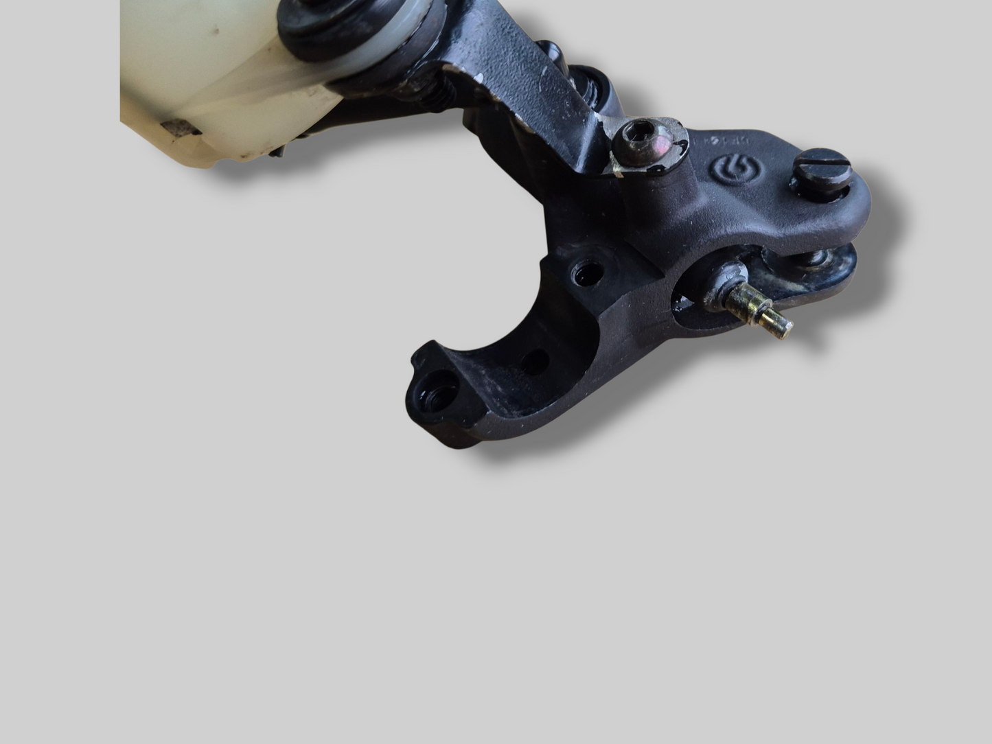FRONT BRAKE PUMP MASTER CYLINDER AP8113969 Aprilia RSV Mille 98-03 / Tuono 02-05