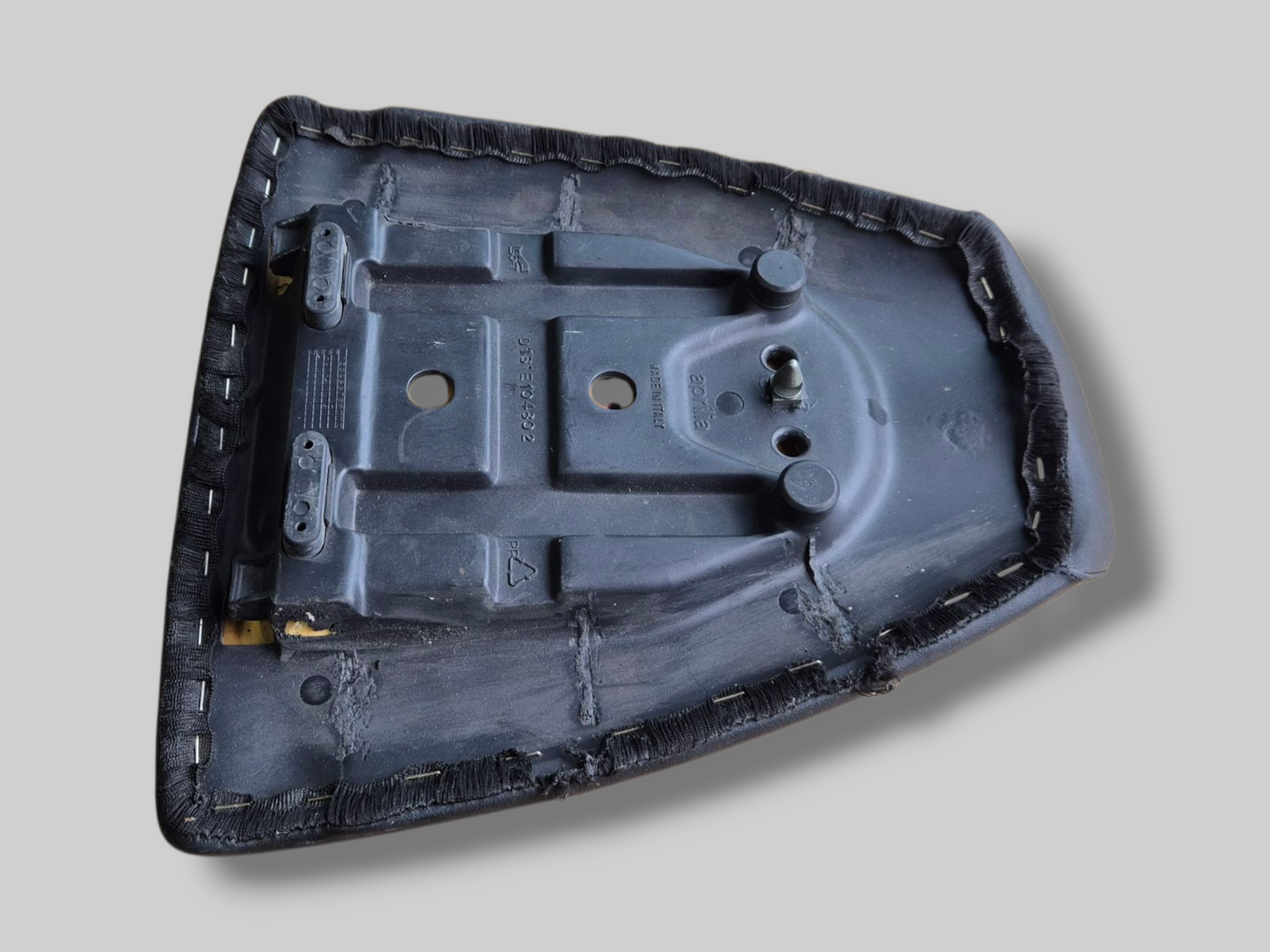 REAR PASSENGER SADDLE AP8129284 Aprilia RSV Mille 98-02