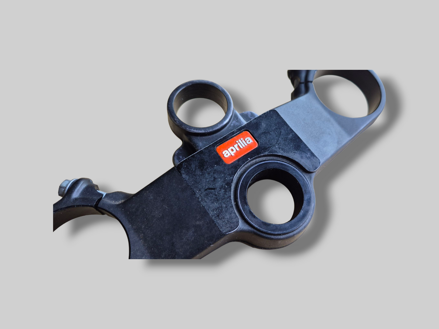 TOP YOKE TRIPLE CLAMP FORK UPPER PLATE AP8123932 Aprilia RSV Mille 98-03