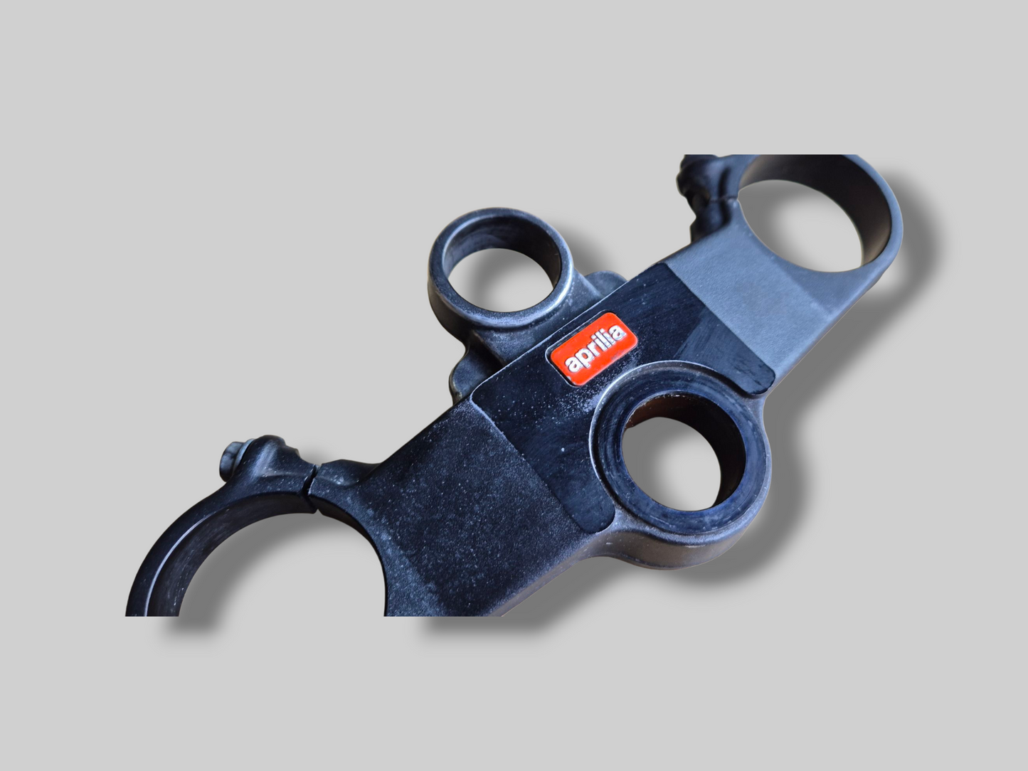 TOP YOKE TRIPLE CLAMP FORK UPPER PLATE AP8123932 Aprilia RSV Mille 98-03
