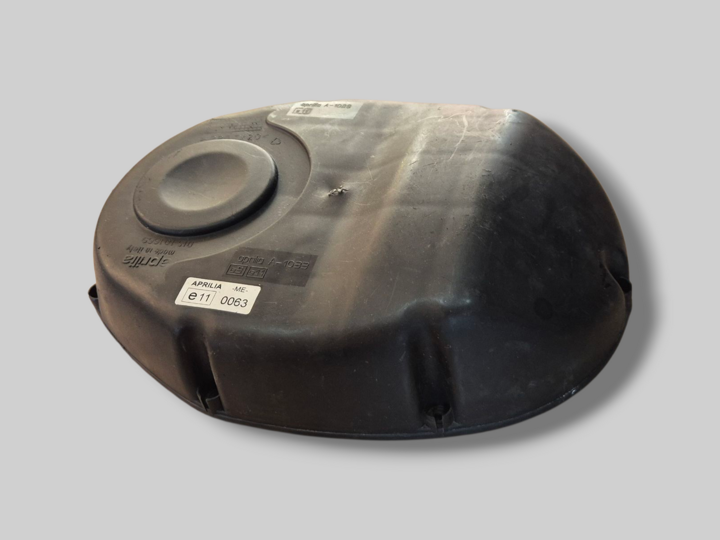UPPER SIDE AIRBOX FILTER CASE AP8138553 Aprilia RSV Mille 98-00 / SL1000 Falco 00-03