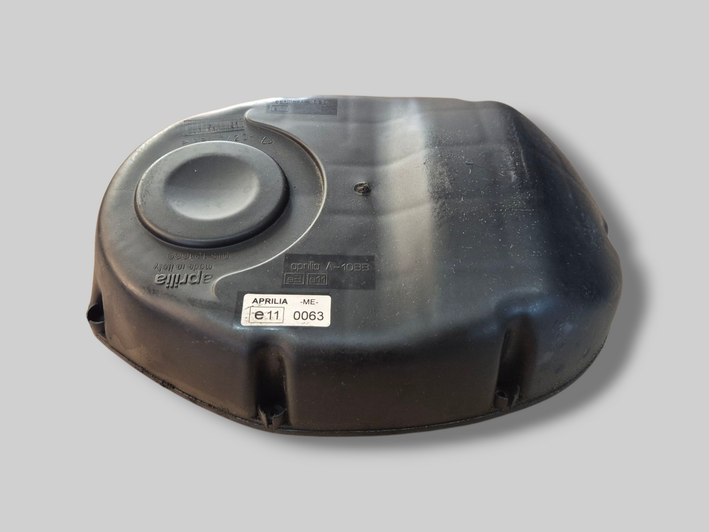 UPPER SIDE AIRBOX FILTER CASE AP8138553 Aprilia RSV Mille 98-00 / SL1000 Falco 00-03