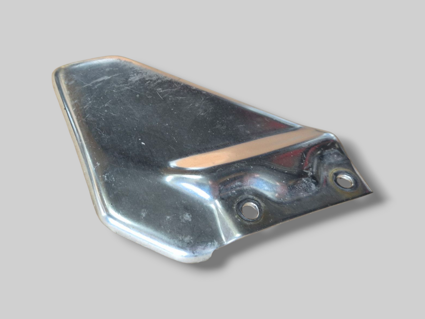 RIGHT-HAND SIDE TRIANGLE HEELPLATE AP8146300 Aprilia RSV Mille 98-03 / Tuono 02-05 / SL1000 Falco 00-03