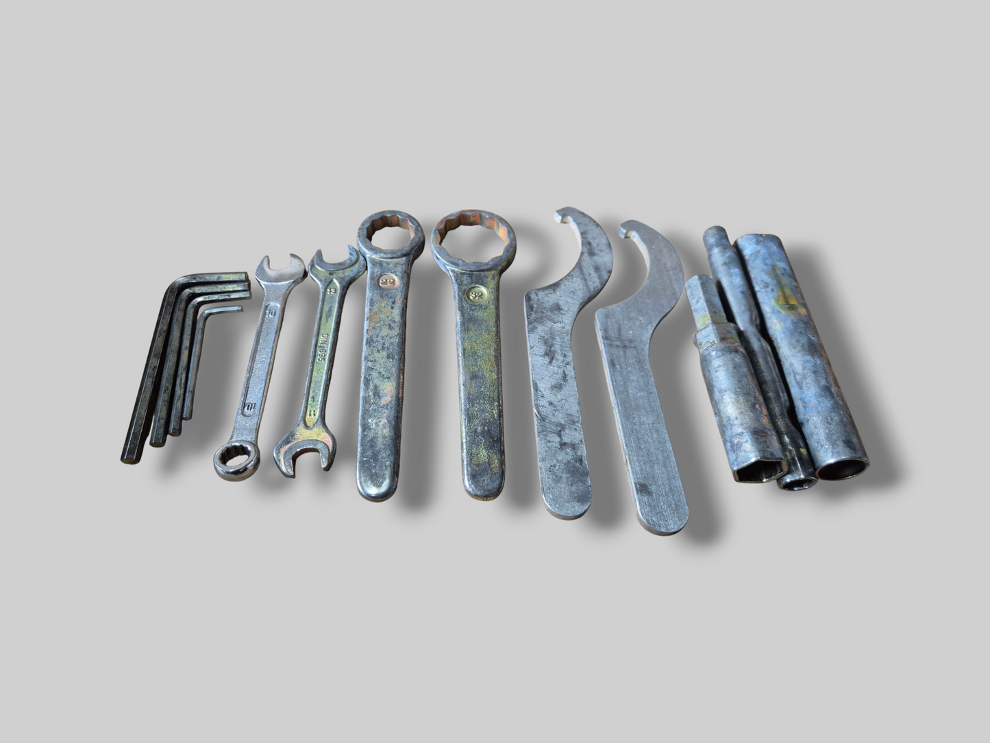 OEM APRILIA TOOLKIT BAG Aprilia RSV Mille 98-03 / Tuono 02-05