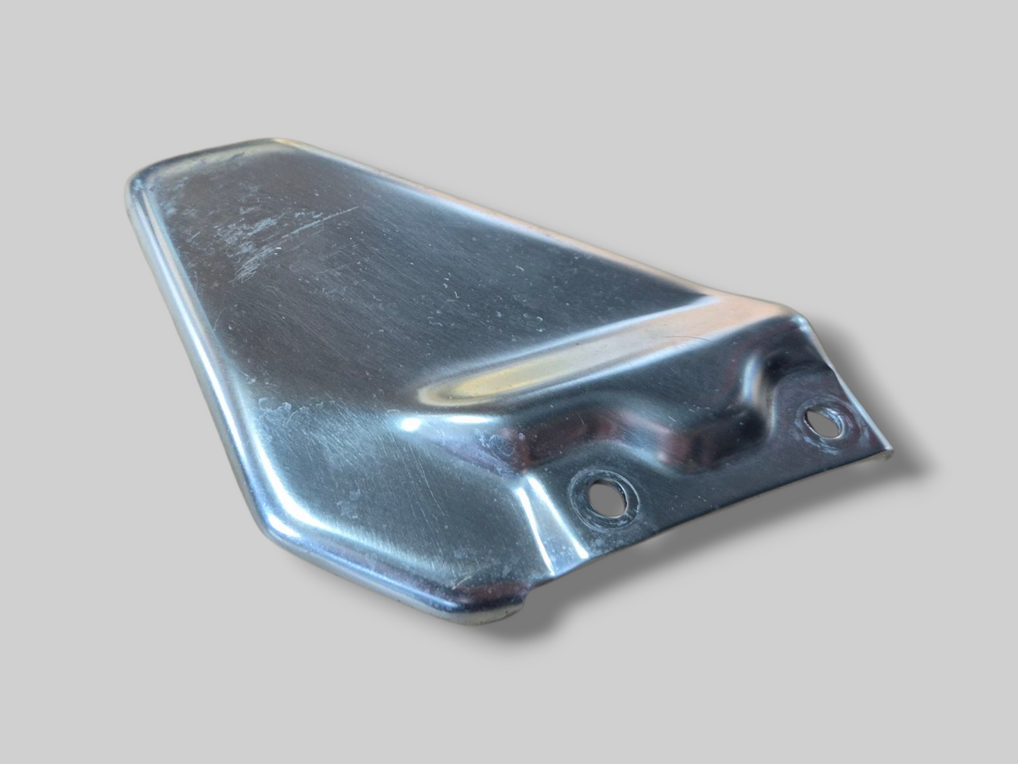RIGHT-HAND SIDE TRIANGLE HEELPLATE AP8146300 Aprilia RSV Mille 98-03 / Tuono 02-05