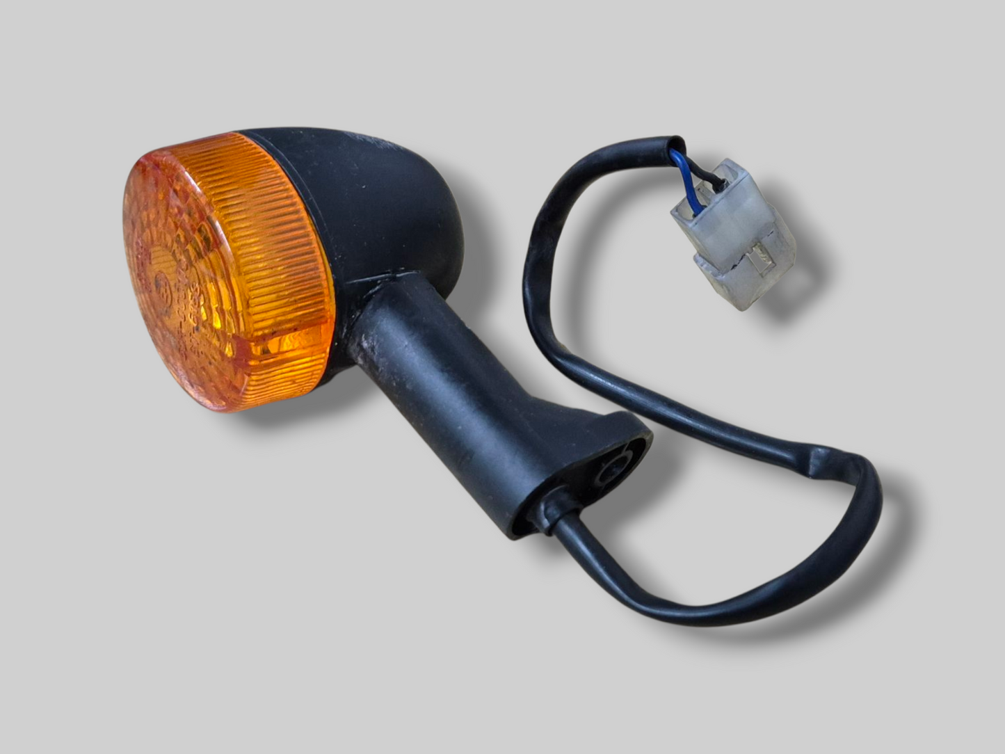 RH FRONT / LH REAR INDICATOR ME AP8124286 Aprilia RSV Mille 98-03 / SL1000 Falco 00-03