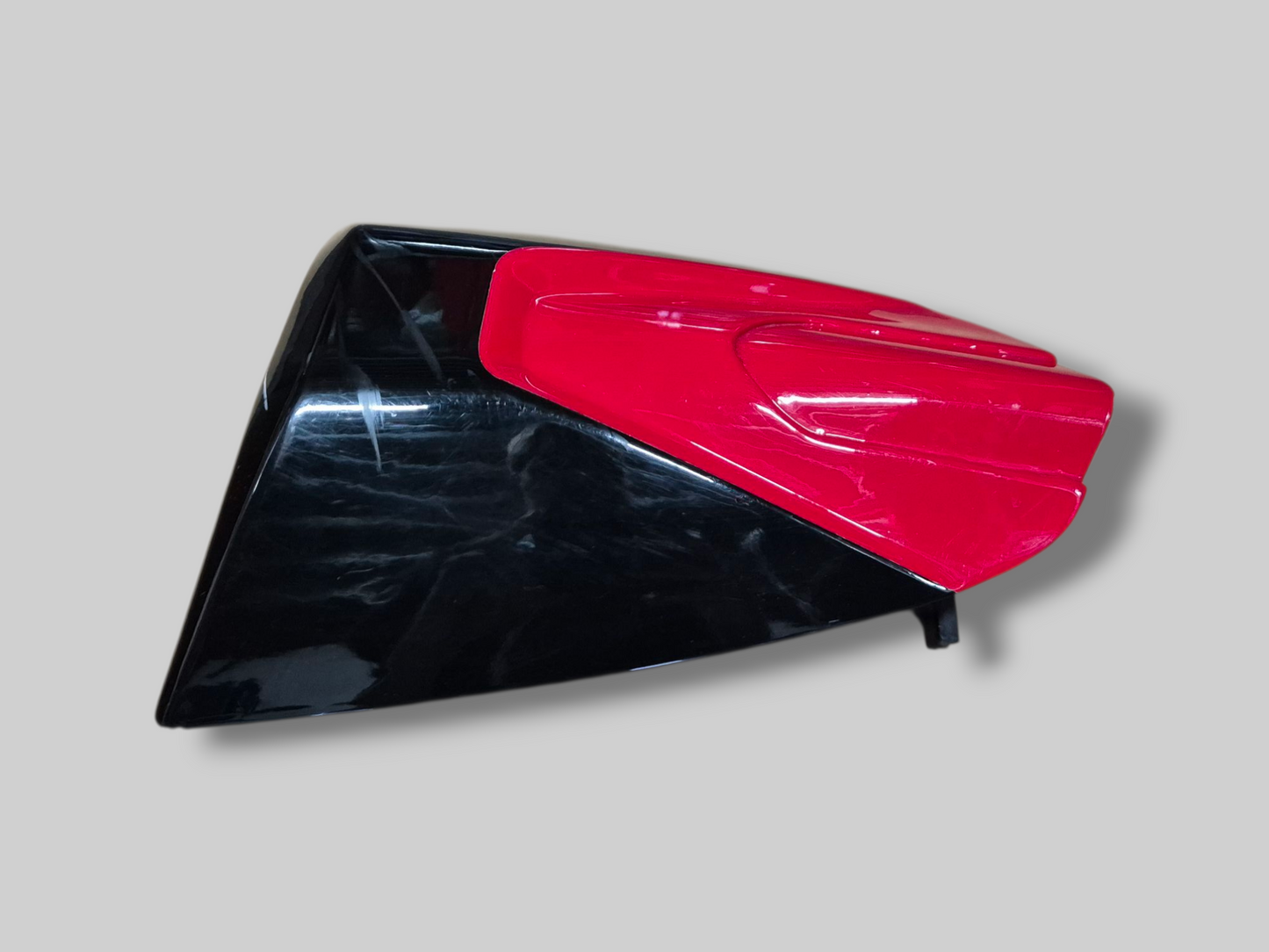 REAR MONO SEAT COWL FAIRING AP8797163 Aprilia RSV1000R 2004-2006