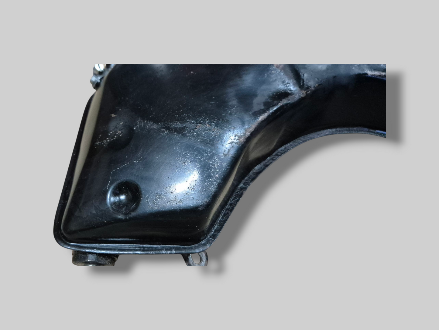 OLIETANKRESERVOIR AP8138558 Aprilia RSV Mille 98-03 / Tuono 02-05