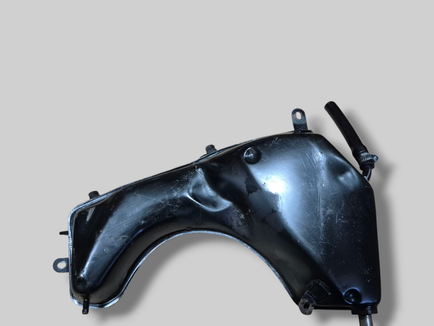 OIL TANK RESERVOIR AP8148427 Aprilia RSV Mille 98-03 / Tuono 02-05