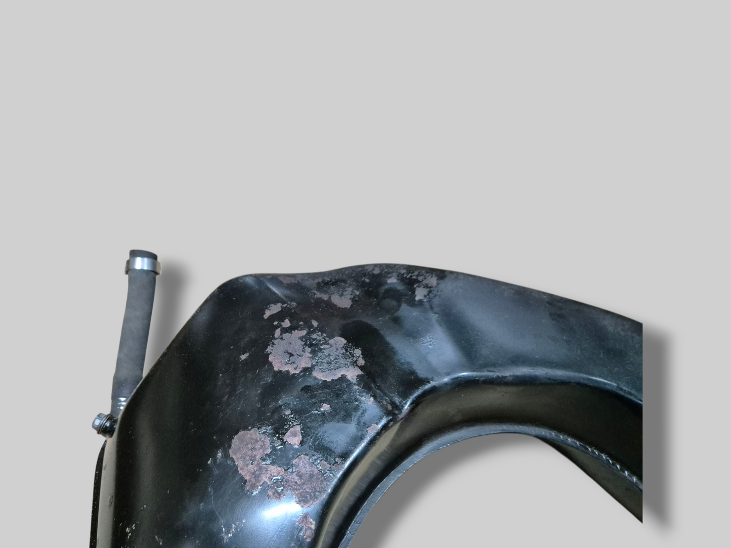 OLIETANKRESERVOIR AP8138558 Aprilia RSV Mille 98-03 / Tuono 02-05
