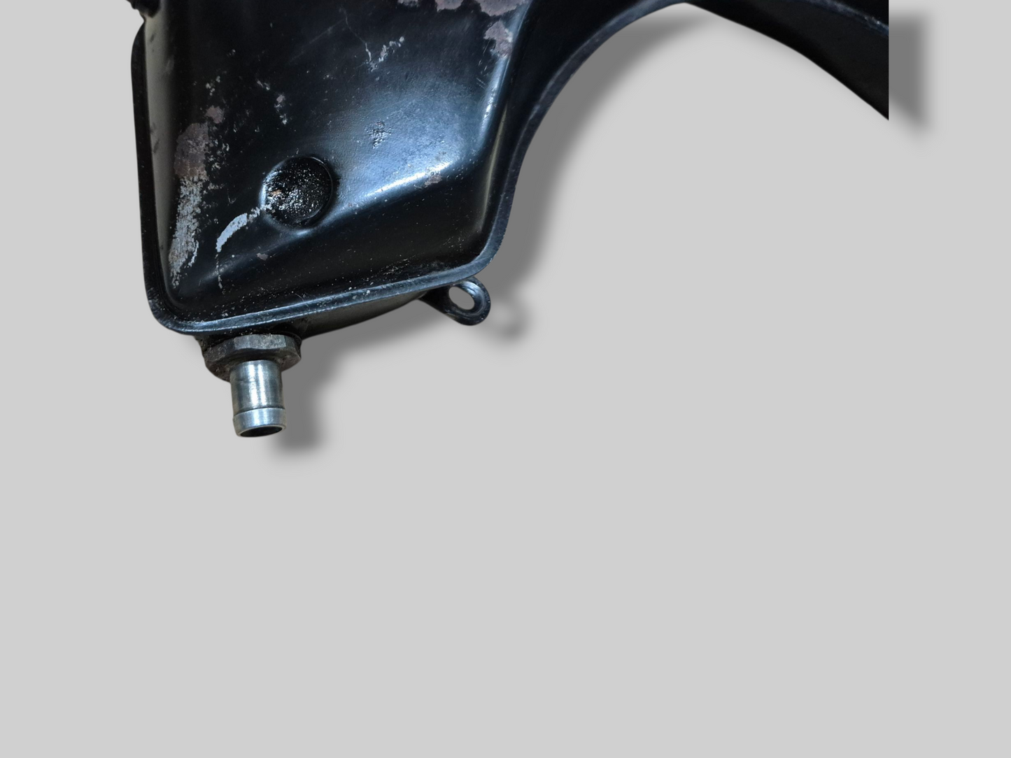 OLIETANKRESERVOIR AP8138558 Aprilia RSV Mille 98-03 / Tuono 02-05