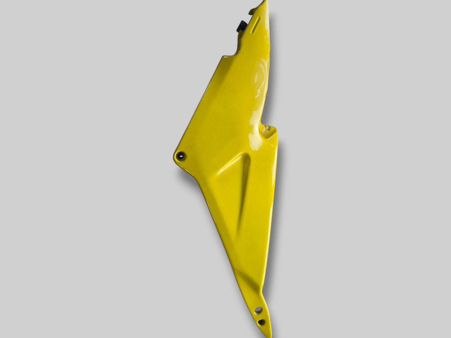 FLASHY YELLOW RIGHT-HAND SIDE FUEL TANK SIDE PANEL AP8148951 Aprilia RSV Mille 98-00