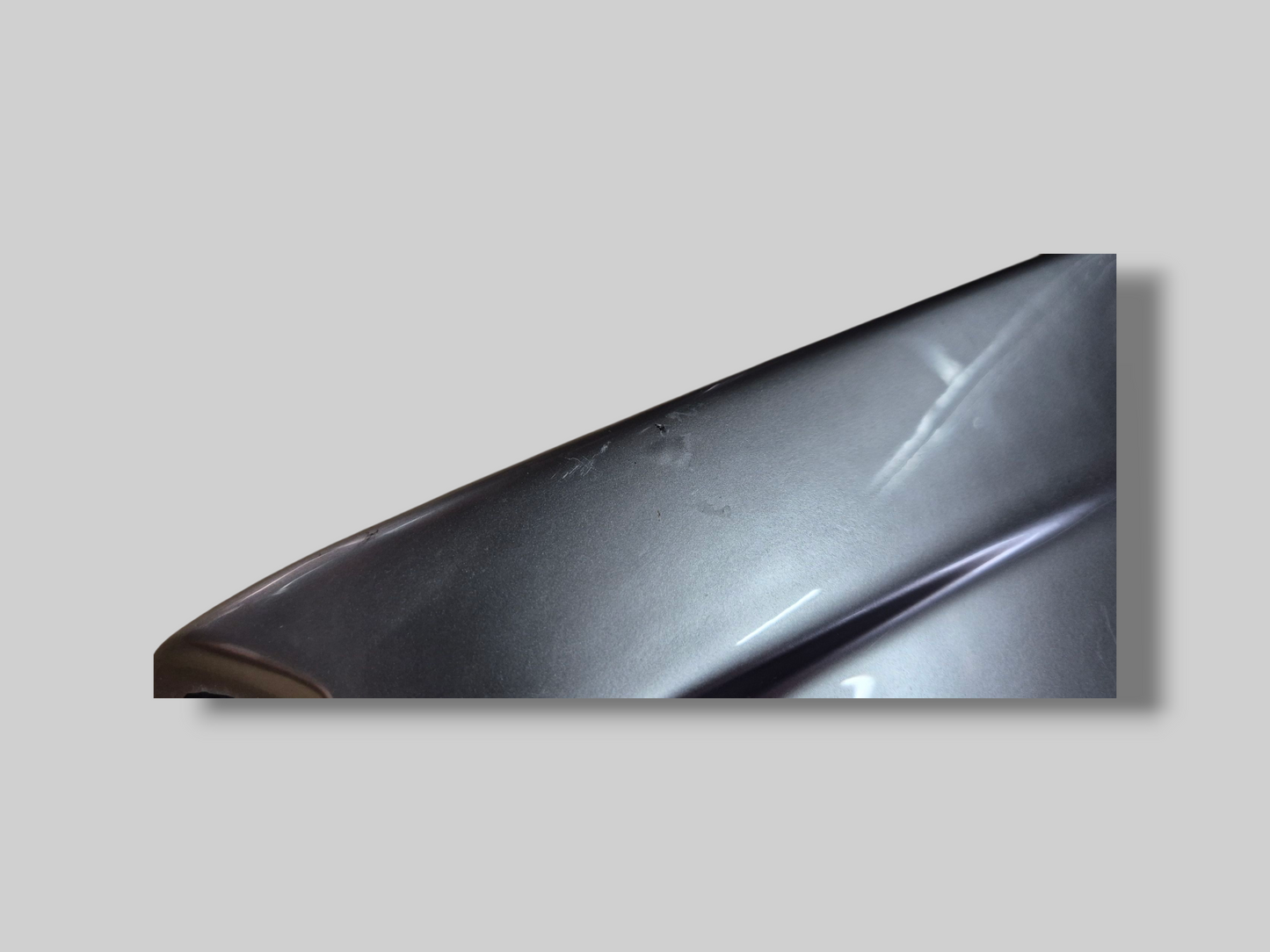 RIGHT-HAND SIDE FUEL TANK SIDE PANEL AP8138587 Aprilia RSV Mille 98-00