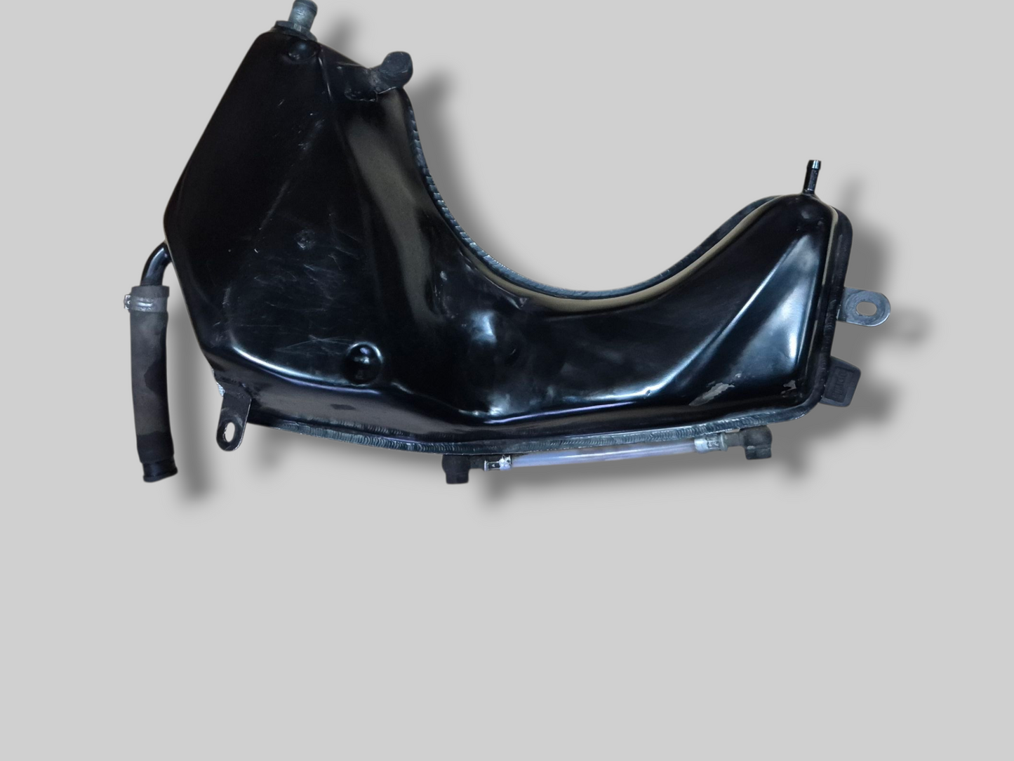 OLIETANKRESERVOIR AP8138558 Aprilia RSV Mille 98-03 / Tuono 02-05