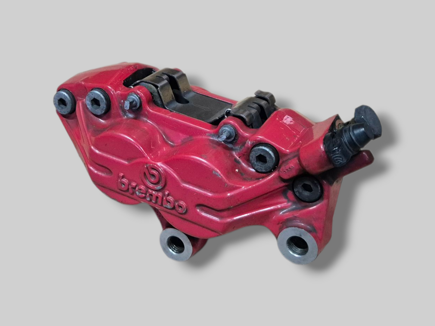 FRONT RIGHT BRAKE CALIPER BREMBO P2 RED AP8113774 Aprilia RSV Mille 98-03 / Tuono 02-05