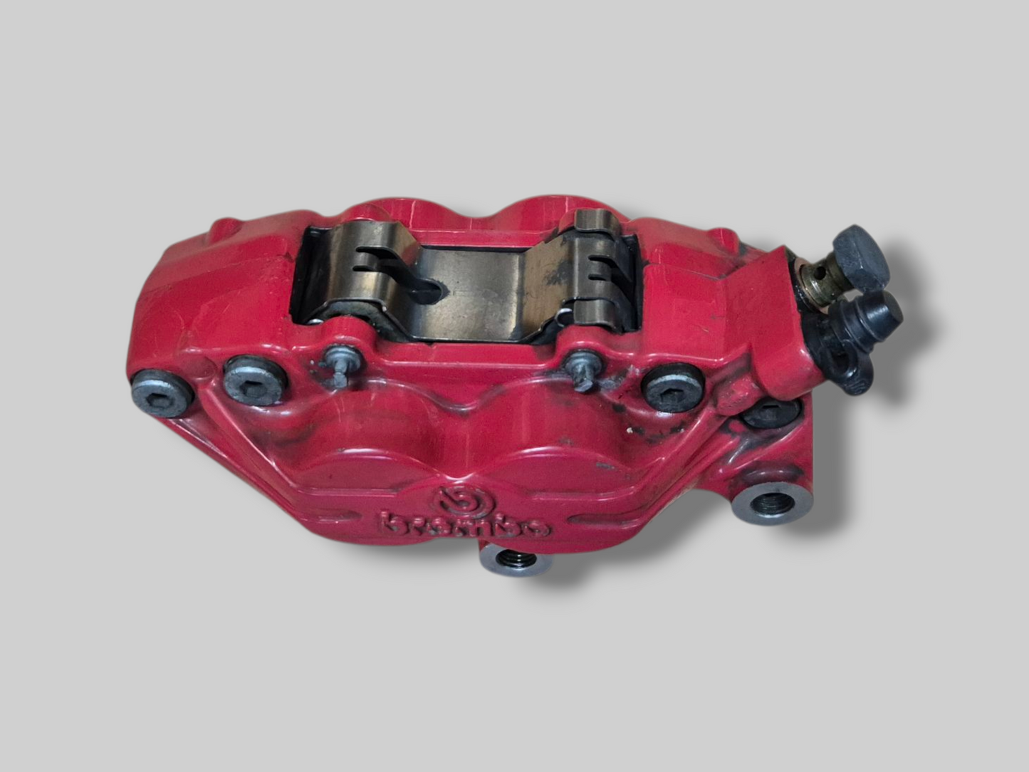 FRONT RIGHT BRAKE CALIPER BREMBO P2 RED AP8113774 Aprilia RSV Mille 98-03 / Tuono 02-05