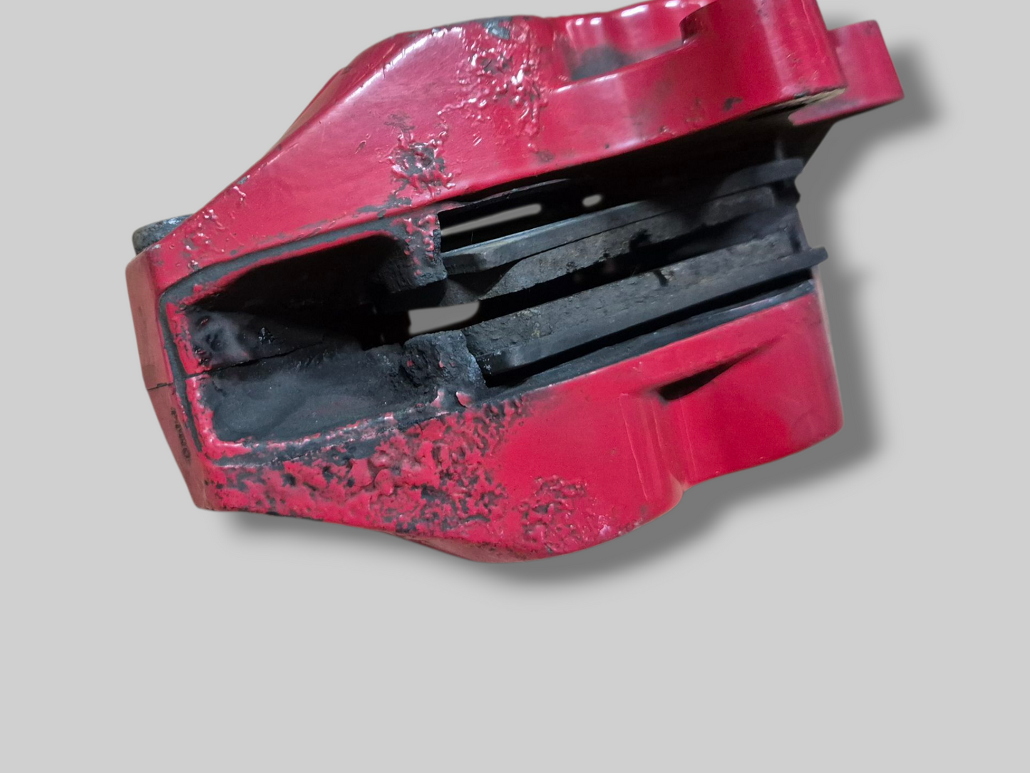 FRONT RIGHT BRAKE CALIPER BREMBO P2 RED AP8113774 Aprilia RSV Mille 98-03 / Tuono 02-05