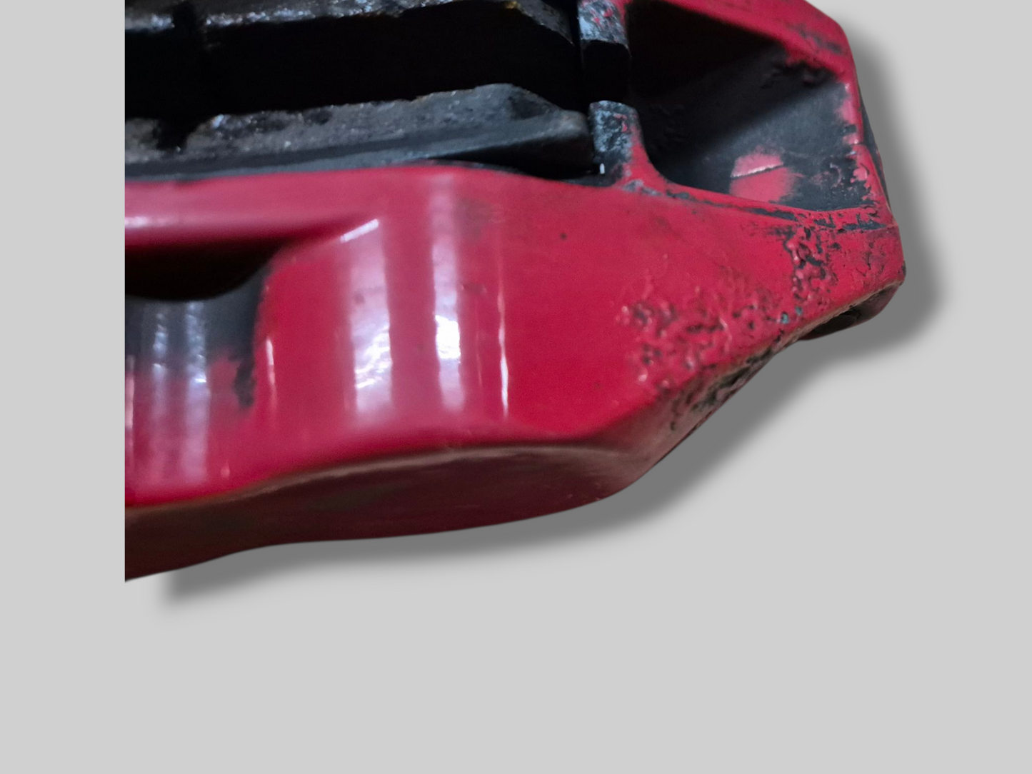FRONT LEFT BRAKE CALIPER BREMBO P2 RED AP8113775 Aprilia RSV Mille 98-03 / Tuono 02-05
