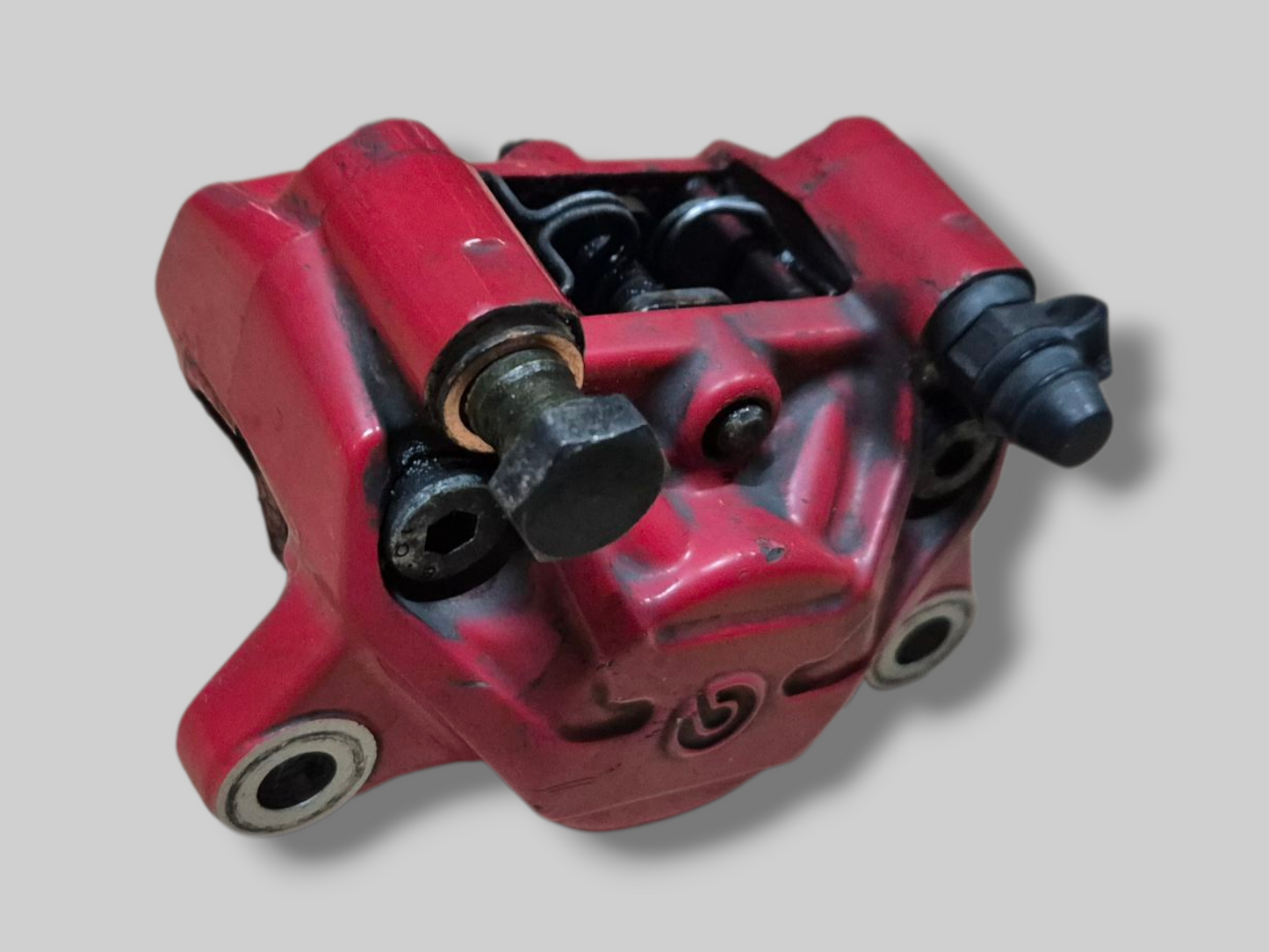 REAR BRAKE CALIPER RED BREMBO AP8113776 Aprilia RSV Mille 98-03 / Tuono 02-05