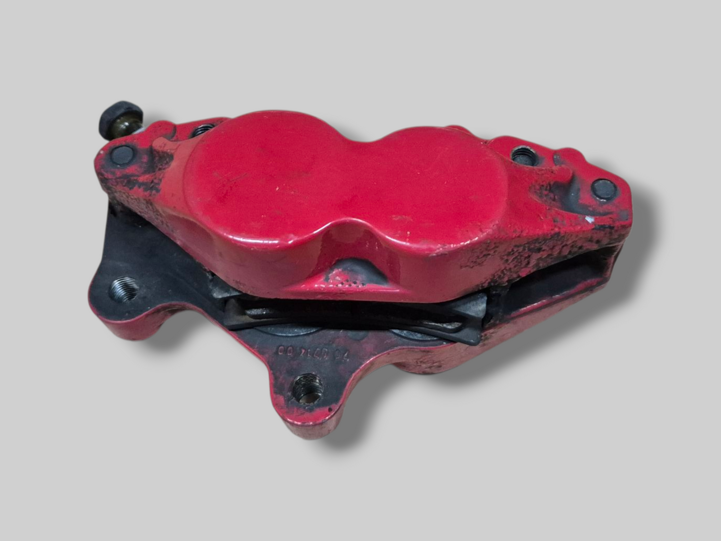 FRONT RIGHT BRAKE CALIPER BREMBO P2 RED AP8113774 Aprilia RSV Mille 98-03 / Tuono 02-05