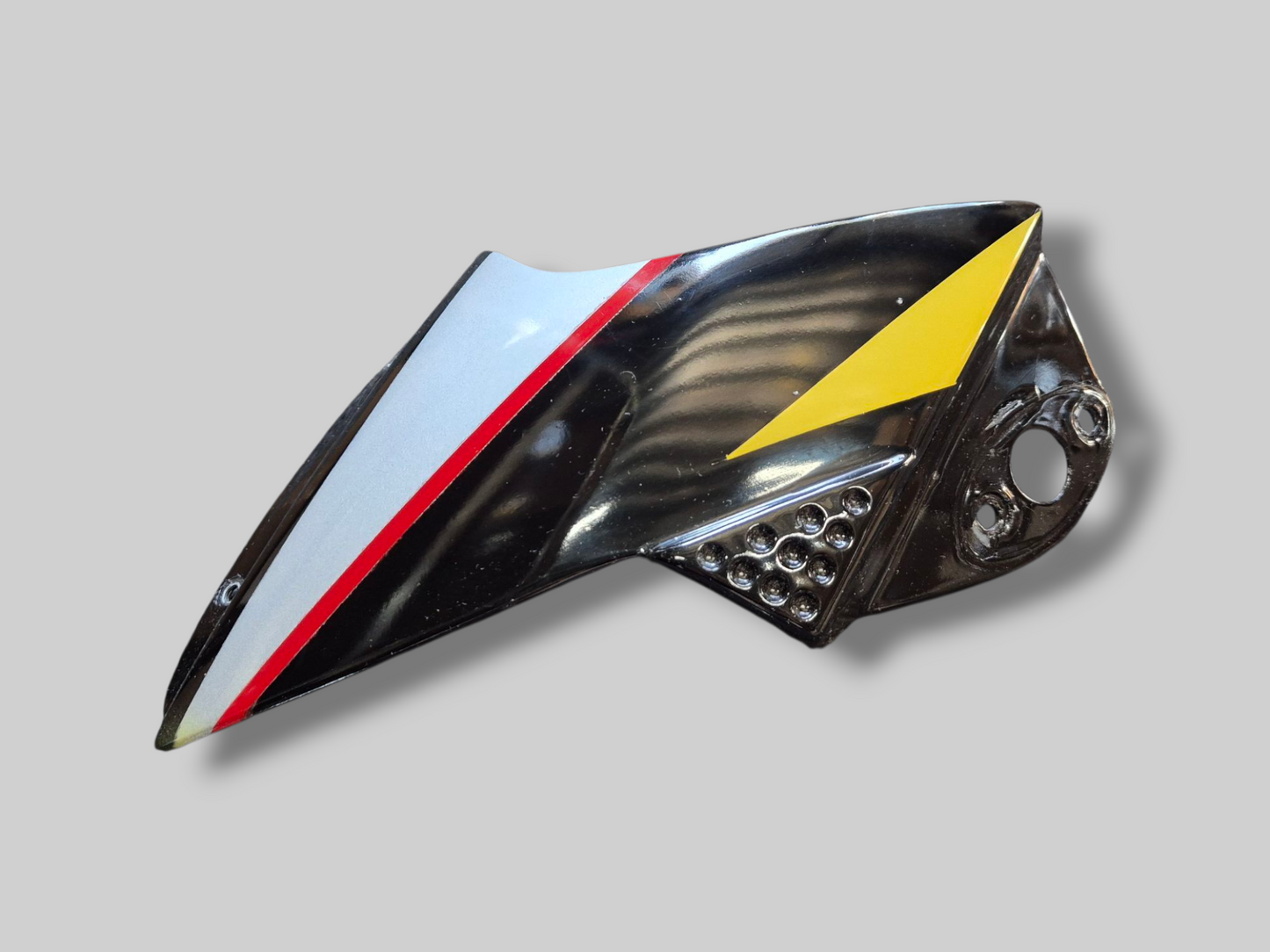 RIGHT-HAND FRONT FAIRING BAFFLE BLACK AP8178939 Aprilia RSV1000R 04-10