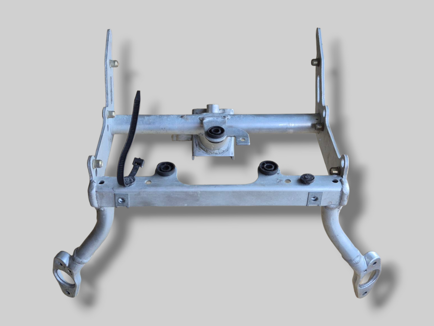 INSTRUMENT CLUSTER HOLDER FRONT SUBFRAME AP8135905 Aprilia RSV Mille 98-03