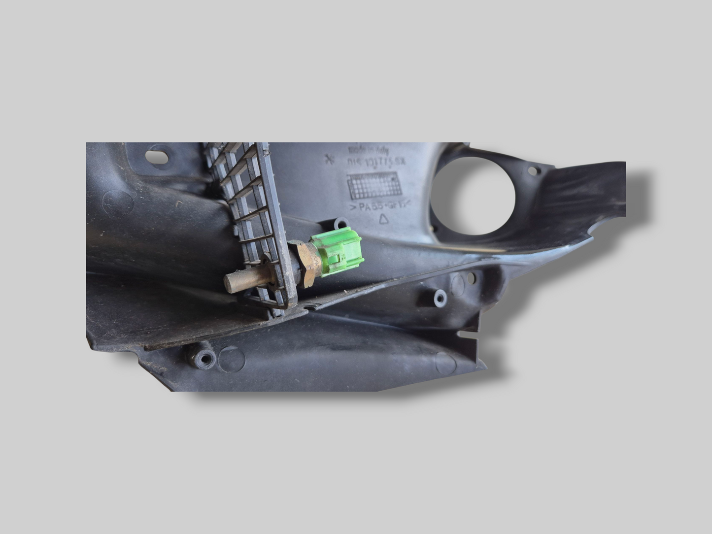 LEFT-HAND RAM AIR INTERNAL AIR DUCT FAIRING, BLACK AP8149278 Aprilia RSV Mille 98-03