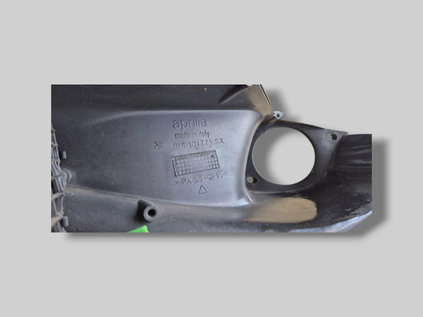 LEFT-HAND RAM AIR INTERNAL AIR DUCT FAIRING, BLACK AP8149278 Aprilia RSV Mille 98-03