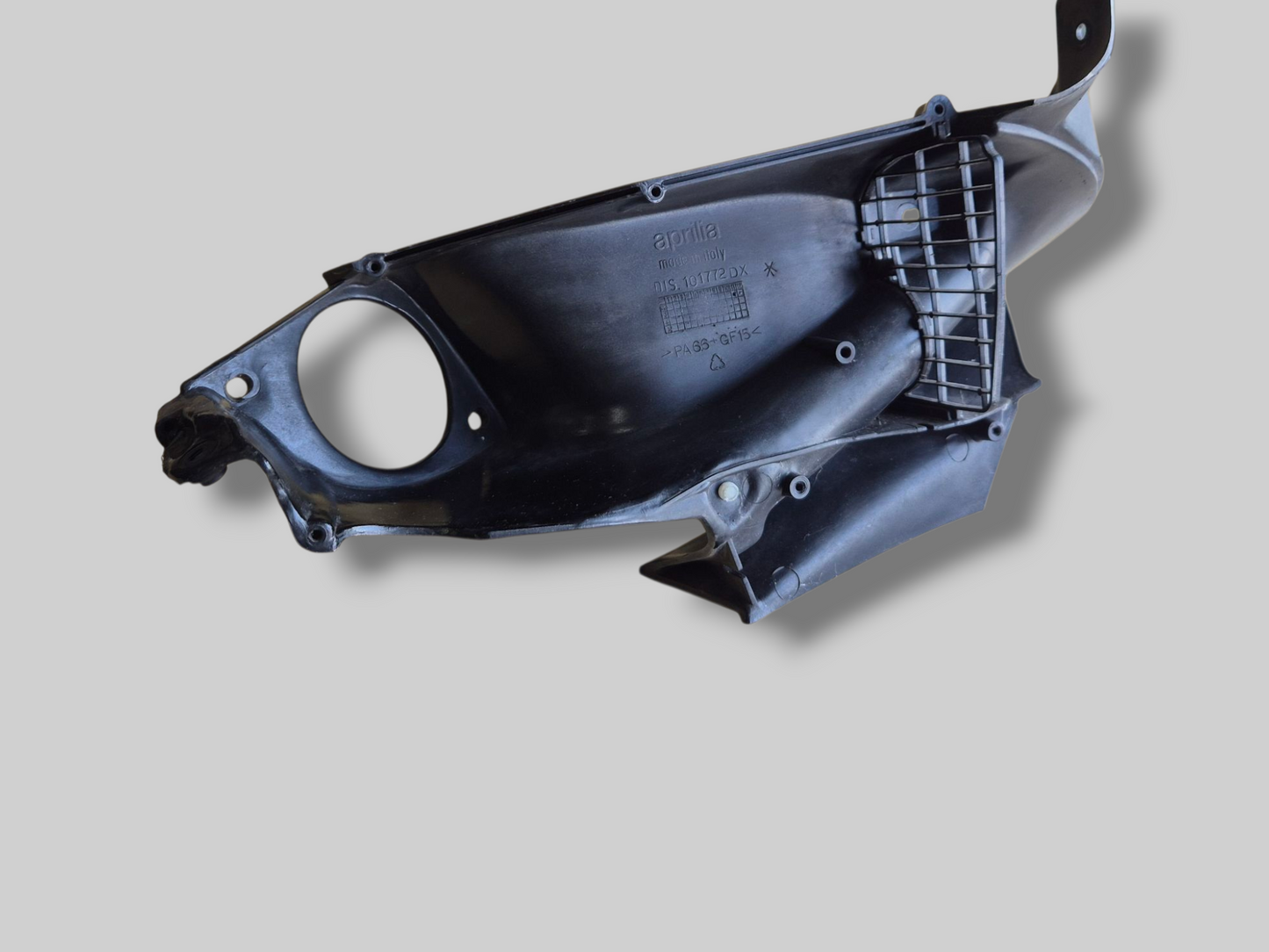 RIGHT-HAND RAM AIR INNER AIR DUCT FAIRING GLOSS BLACK AP8139414 Aprilia RSV Mille 98-03